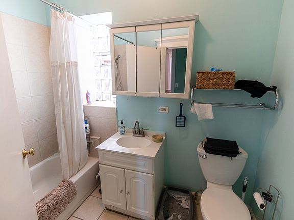 5th image of 3403 W North Ave #3401-3