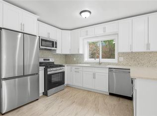 194 Rumsey Rd, Yonkers, NY 10705