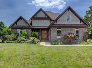 8200 Curraghmore Ct, Stokesdale, NC 27357