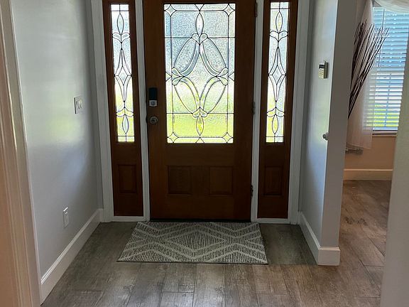 5th image of 409 A St