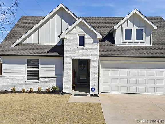 2nd image of 15385 S 37th Ct S