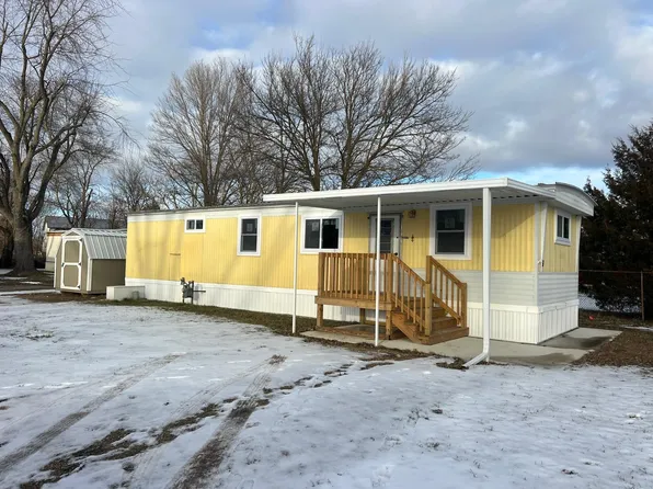 747 Cambridge Dr, Coldwater, MI 49036
