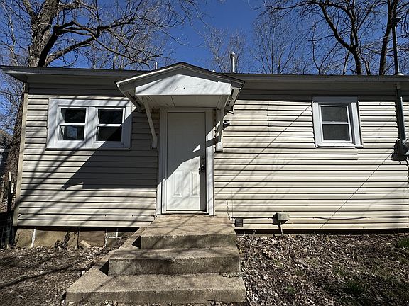 4th image of 1235 N Prospect Avenue