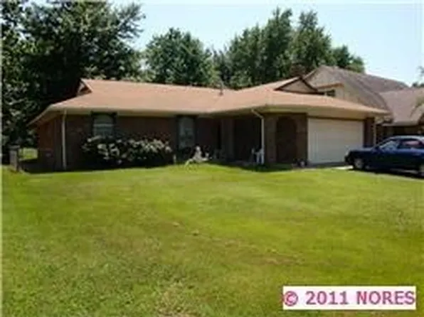925 W Boston St S, Broken Arrow, OK 74012