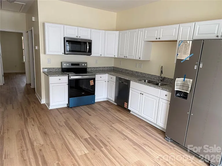 7045 Somerset Springs Dr — Photo 2