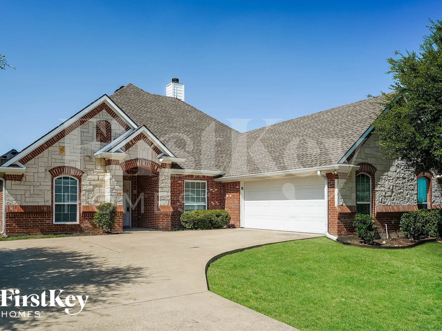 4 bed, 3.0 bath, 2245 sqft, $2,550 — Photo 2