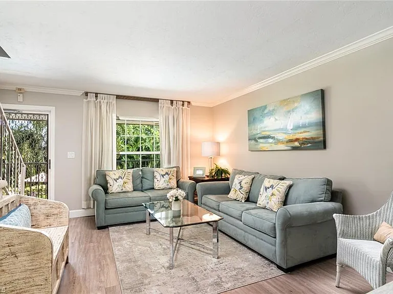 1222 Gordon Dr #14 — Photo 3