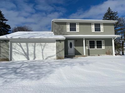 2361 Briar Hills Dr NE, Grand Rapids, MI, 49505