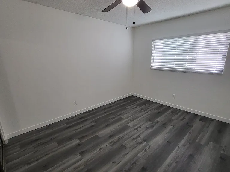 611 S Fir Ave — Photo 14