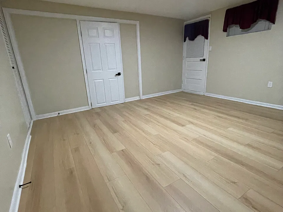 1107 Regina Dr