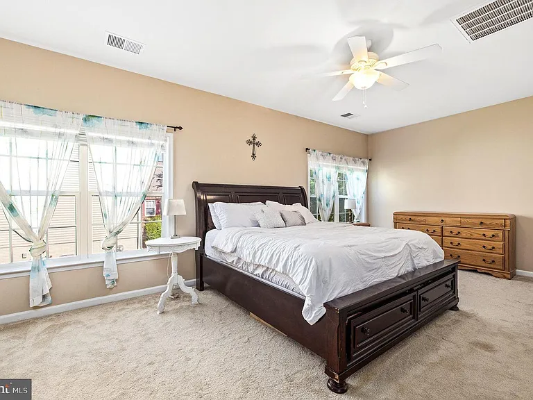 3314 Lady Catherine Cir — Photo 16