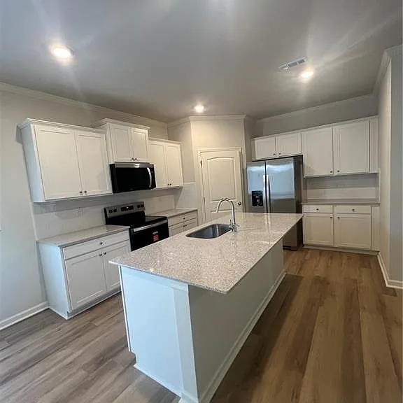 60 Berryville Dr — Photo 9