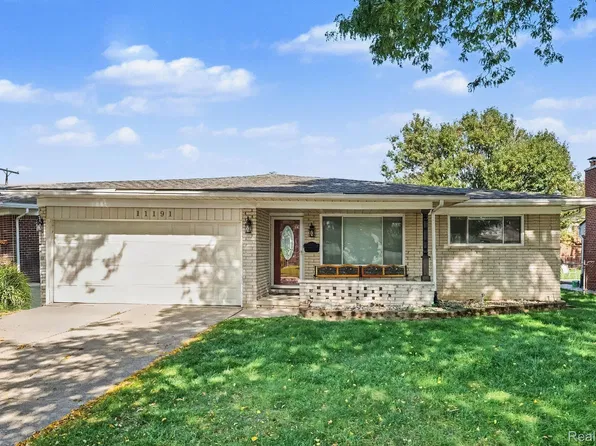 11191 Lorman Dr, Sterling Heights, MI 48312