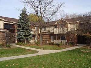 1st image of 33715 N Royal Oak Ln APT 104