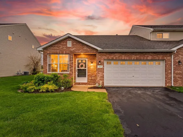 7619 E 112th Ave, Winfield, IN 46307