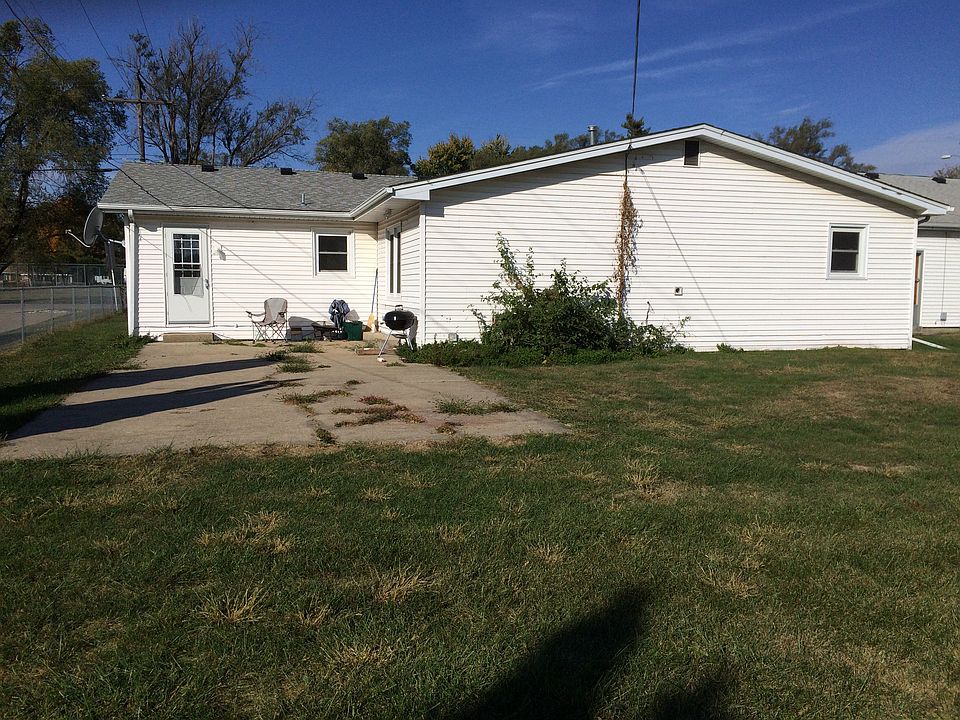 2nd image of 3408 S 6th St