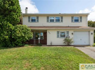 247 Wall St, Metuchen, NJ 08840