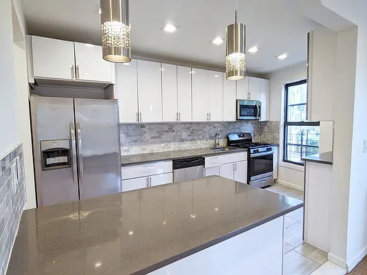 Rented by Bohemia Realty Group | media 1