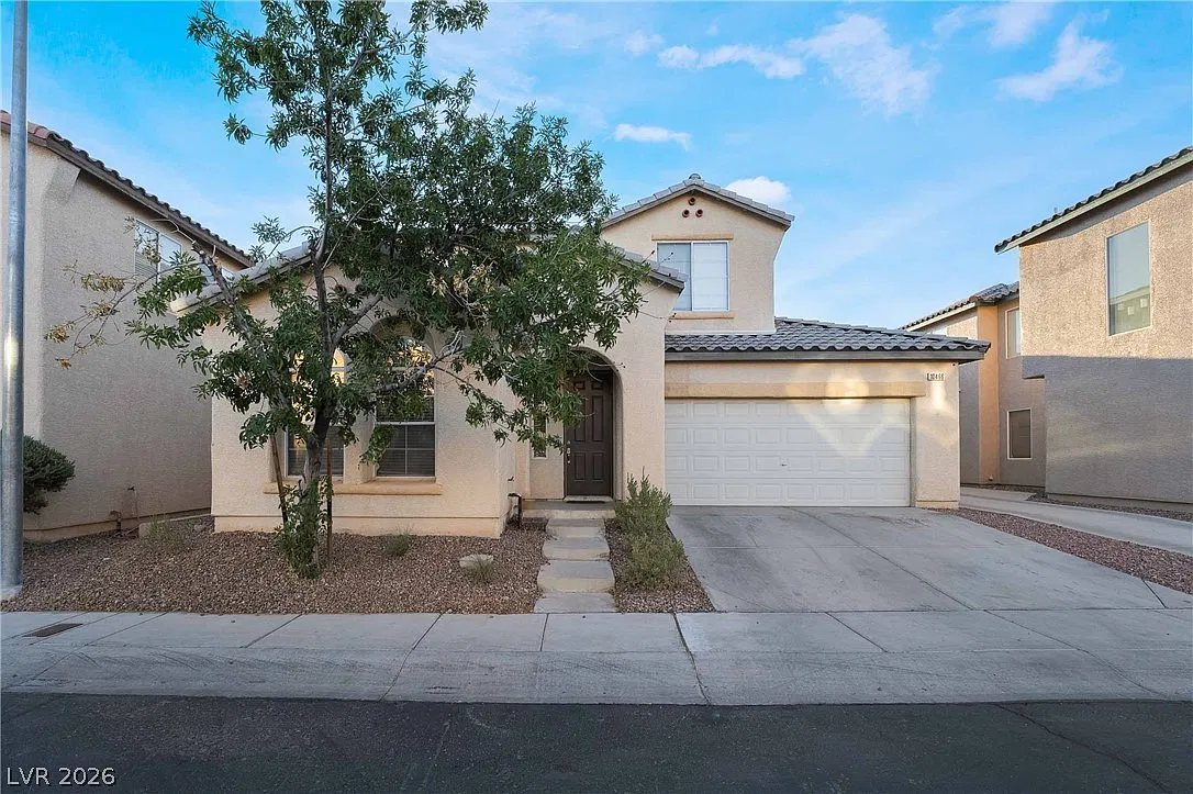 4 bed, 3.0 bath, 2047 sqft, $2,250 — Photo 2
