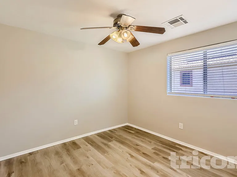 924 S 240th Dr — Photo 11