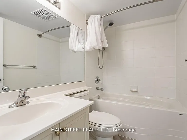 509 Beecroft Rd #816 — Photo 16