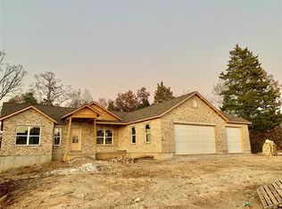 4621 Dylan Dr, De Soto, MO 63020