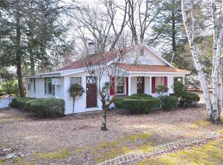 153 Hartford Ave, East Granby, CT 06026