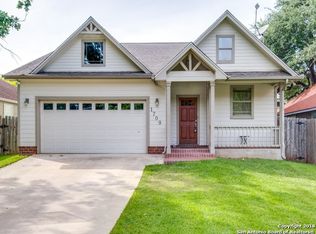 1709 J St, Floresville, TX 78114
