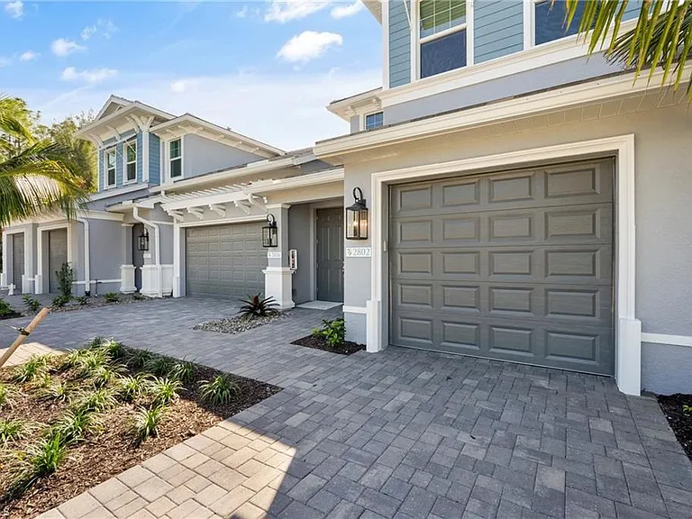 2640 Seychelles Cir #2802 — Photo 2