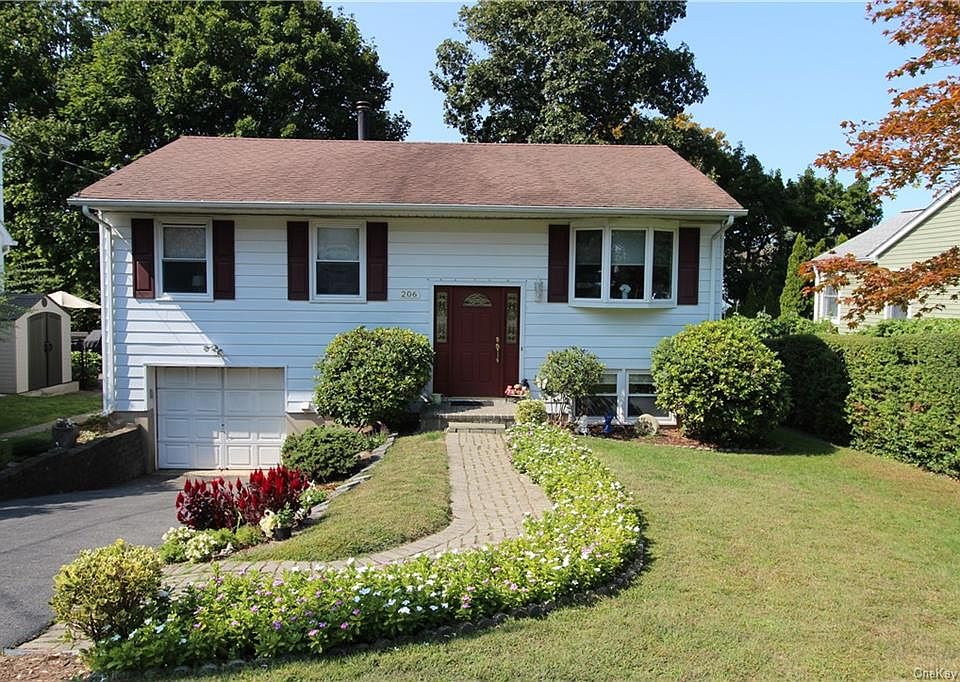 1st image of 206 Benedict Ave
