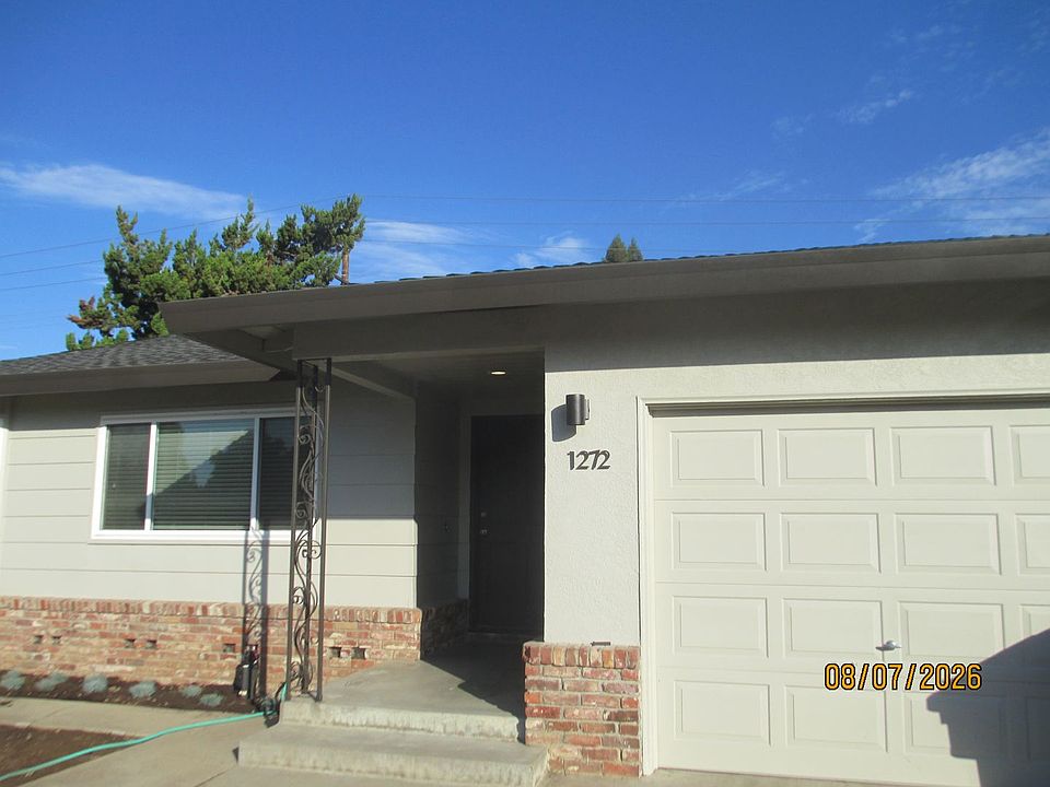 1st image of 1270-1272 Meredith Way