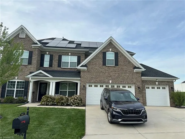 6605 Jockey Club Dr, Whitsett, NC 27377