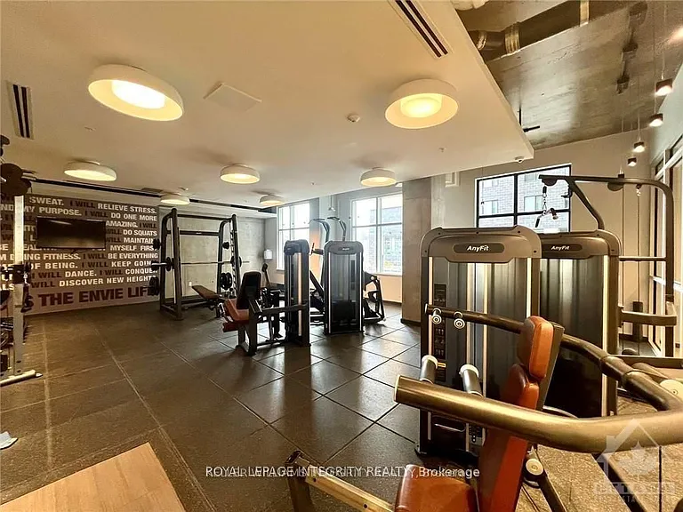 105 Champagne Ave S #2318 — Photo 20