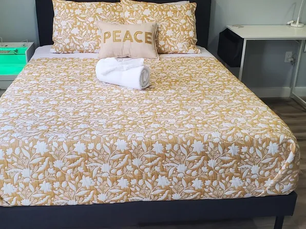 1019 N 46th Ave, Hollywood, FL 33021