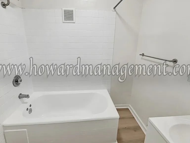 457 Bonnie Brae — Photo 8