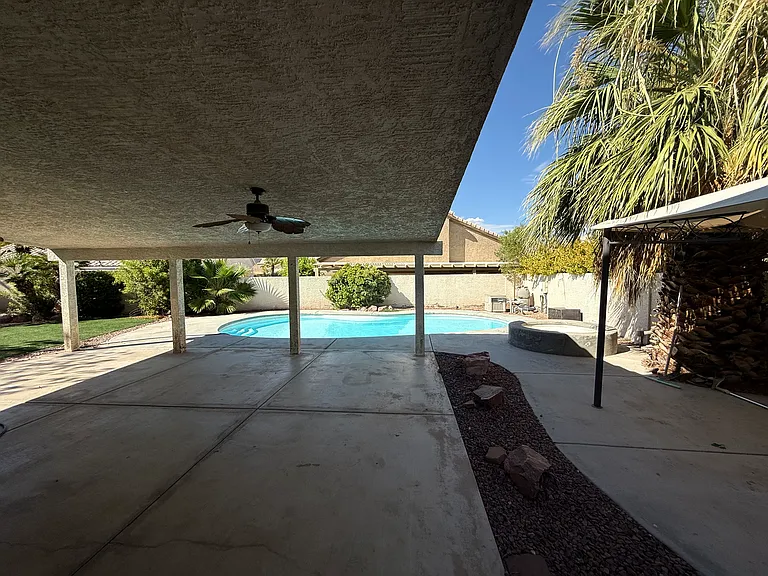 5104 Sequin Dr — Photo 21