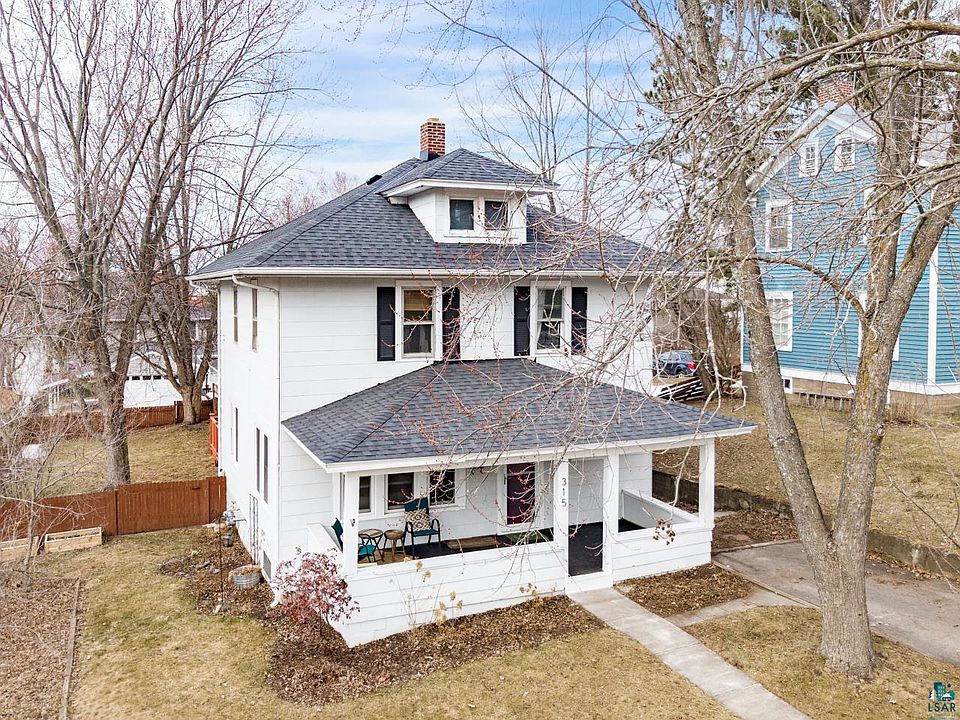 1st image of 315 Ave E