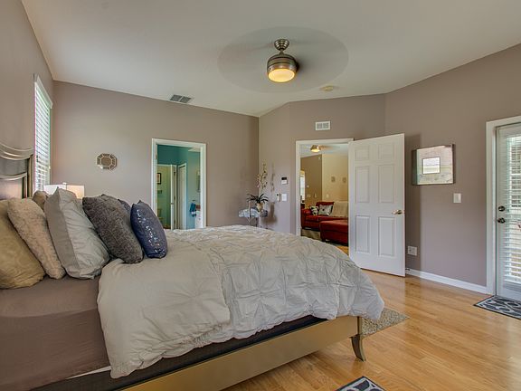 Master suite 