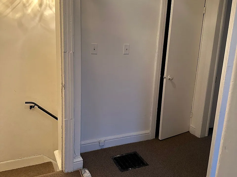 17 Main St S #2