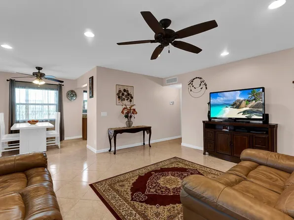 379 Burgundy H, Delray Beach, FL 33484