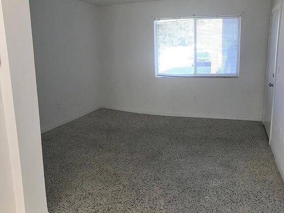 5th image of 660 NE 88th Ter APT 5