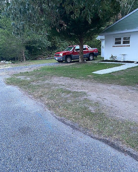 1st image of 216 4th St