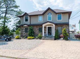 7 Haven St, Toms River, NJ 08755