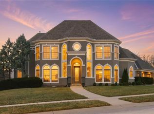 1581 Sugar Maple Ln, Liberty, MO 64068