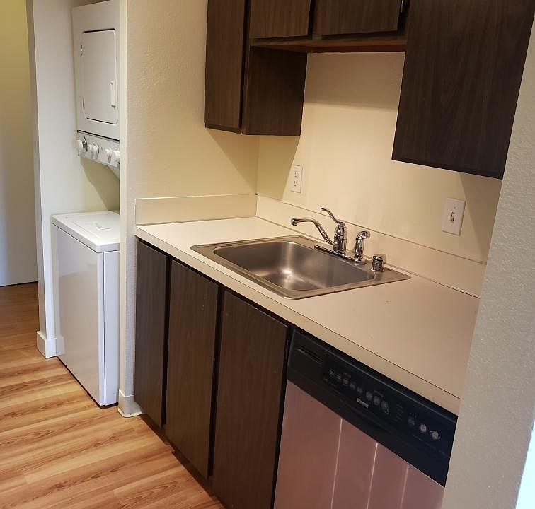 1st image of 1617 1st St #7yh3kyuuy
