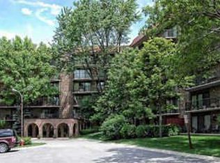 35 S Baybrook Dr UNIT 109, Palatine, IL