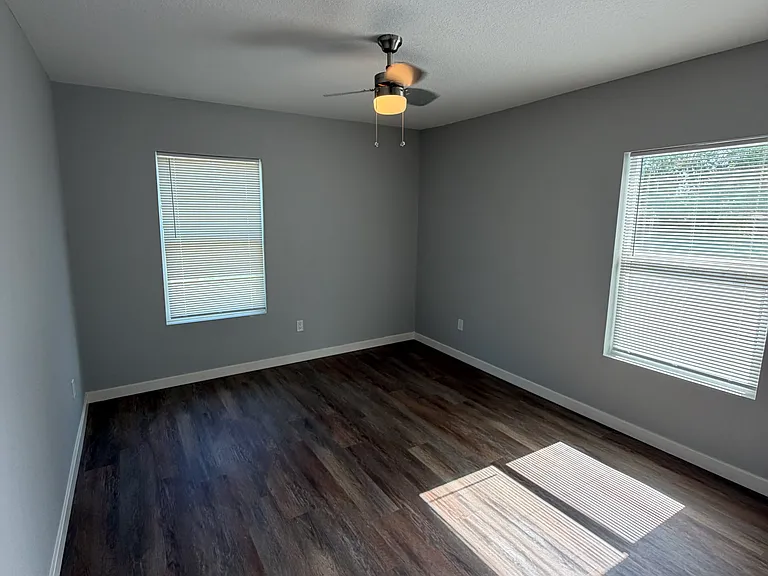 334 W Hermosa Dr — Photo 11
