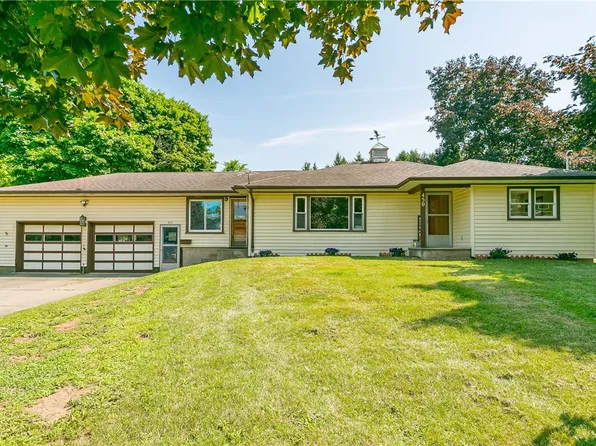 450 E State St, Albion, NY 14411