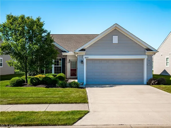 38435 Revere Dr, North Ridgeville, OH 44039