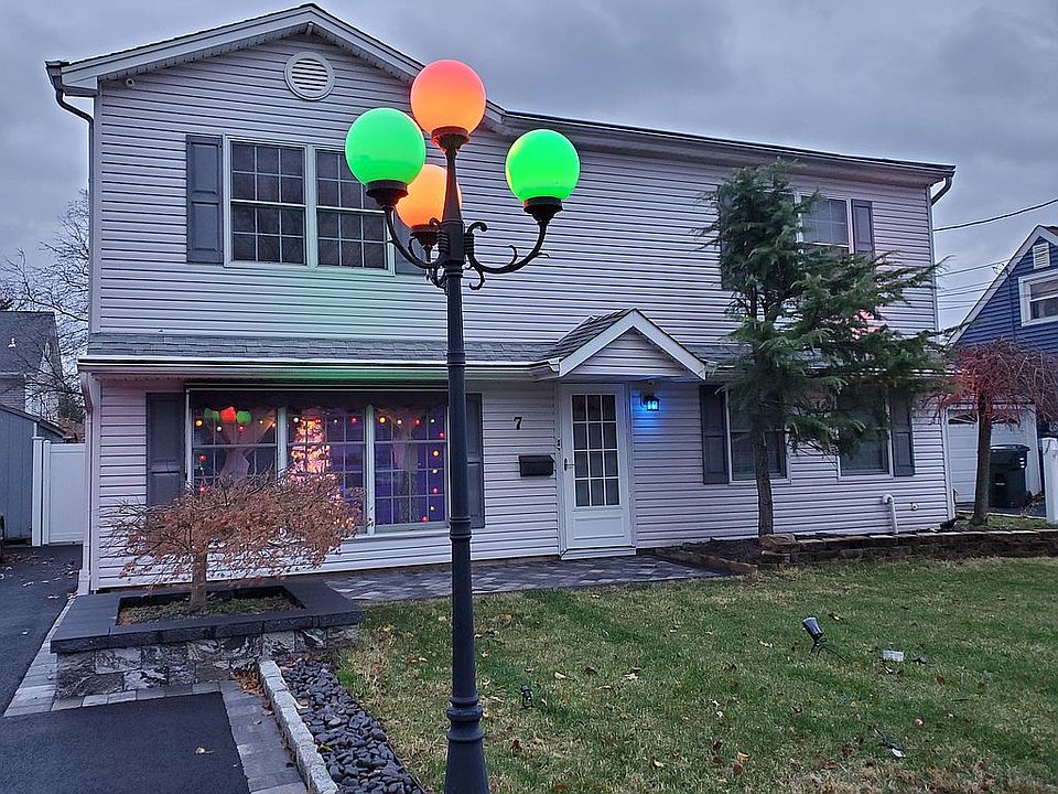 2nd image of 7 Joanna Pl